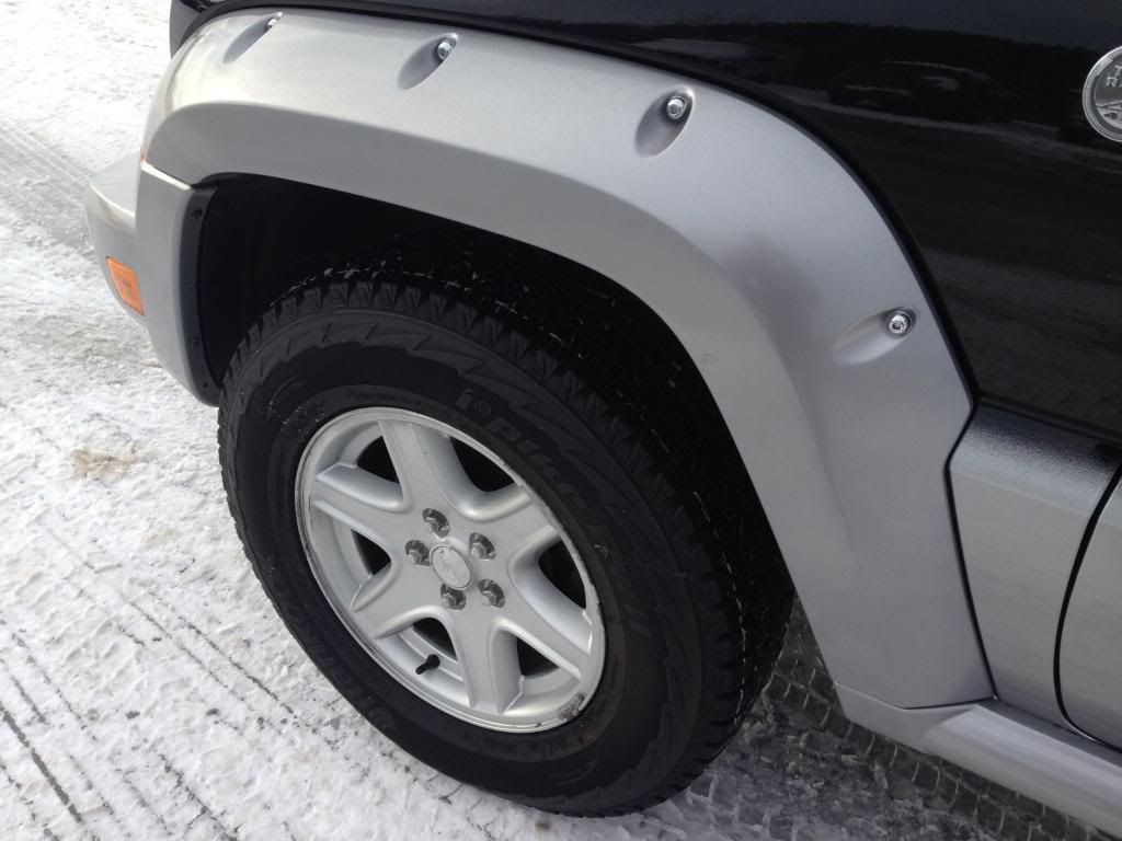 Sell used 2005 JEEP LIBERTY 4x4 CRD DIESEL! CUSTOM RENEGADE FENDER